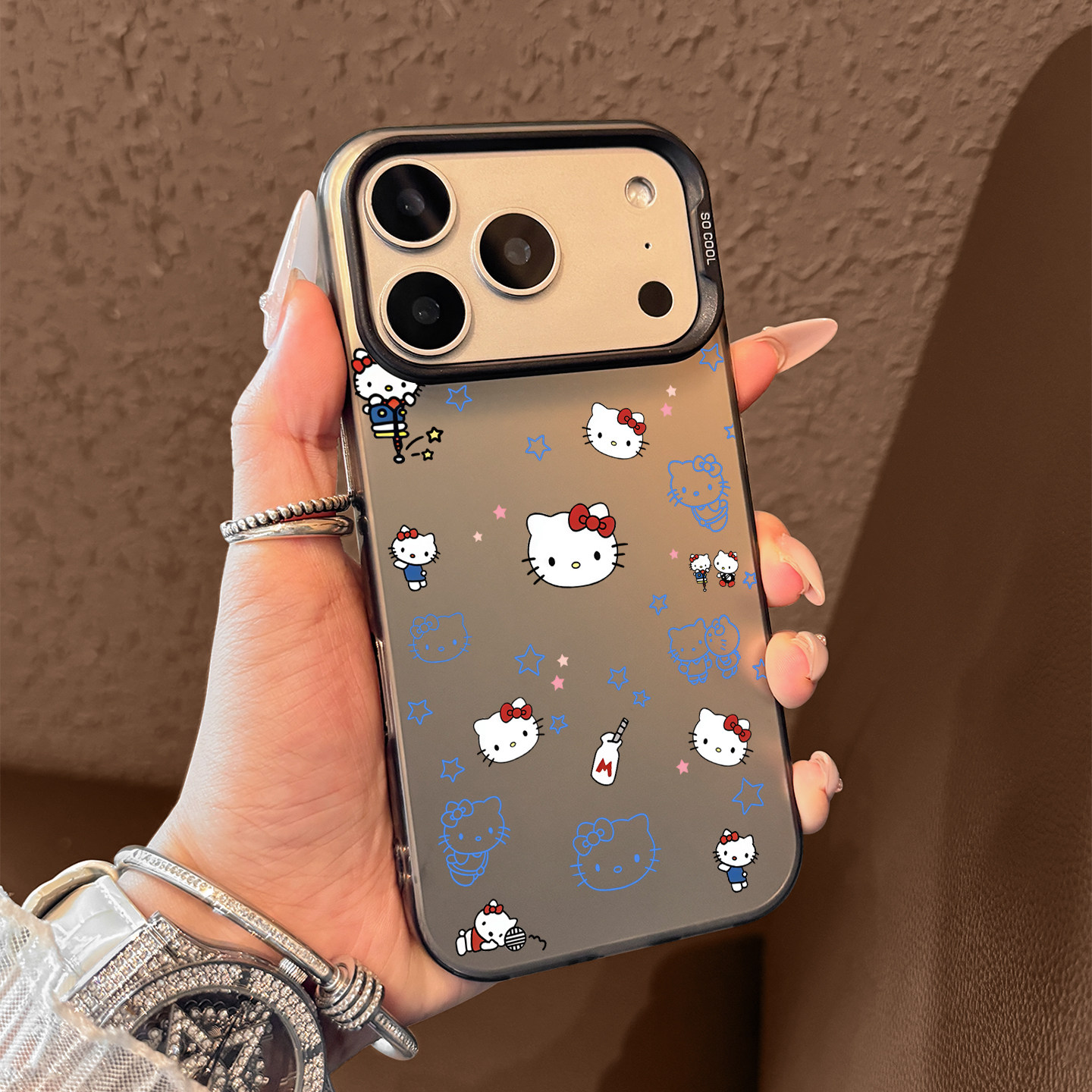 Cute Blue Hello Kitty Pattern  - مراجعة Phone Cases Cute Iphone 13 وسعره