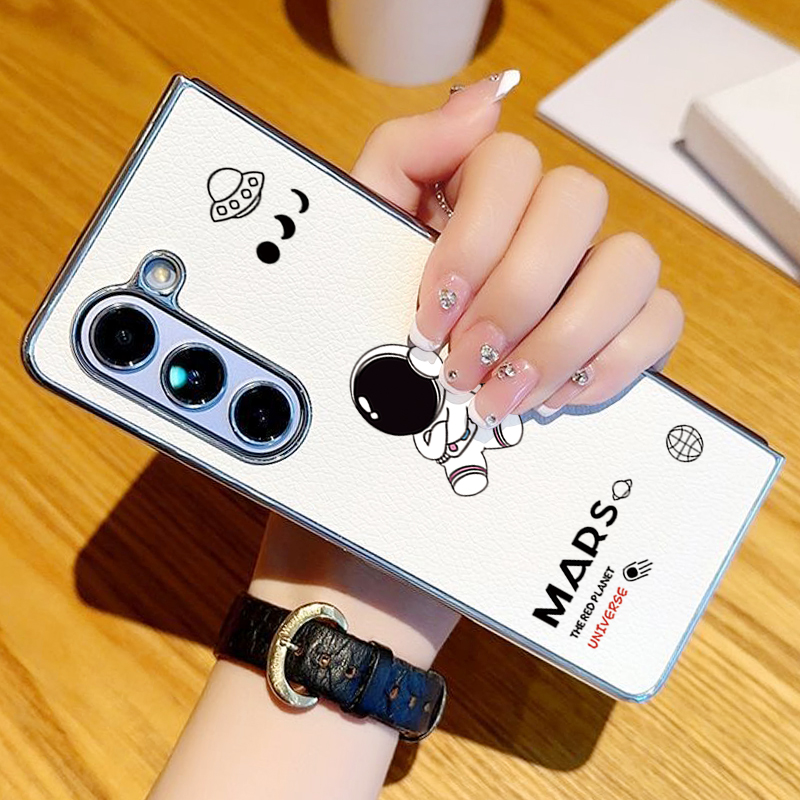 Astronaut Pattern PU Leather P - مراجعة Phone Cases Z Fold 6 وسعره