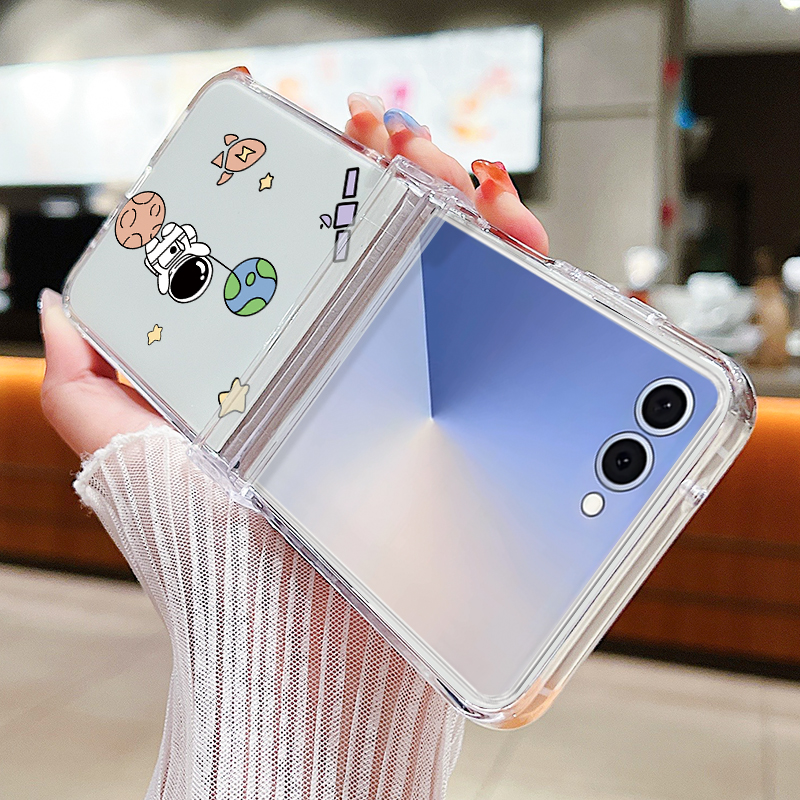 Astronauts Pattern Folding Pho - مراجعة Phone Cases Z Fold 6 وسعره