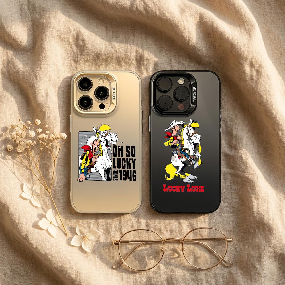 Phone Case Premium phone case  - مراجعة Phone Cases Iphone 17 Pro Max وسعره